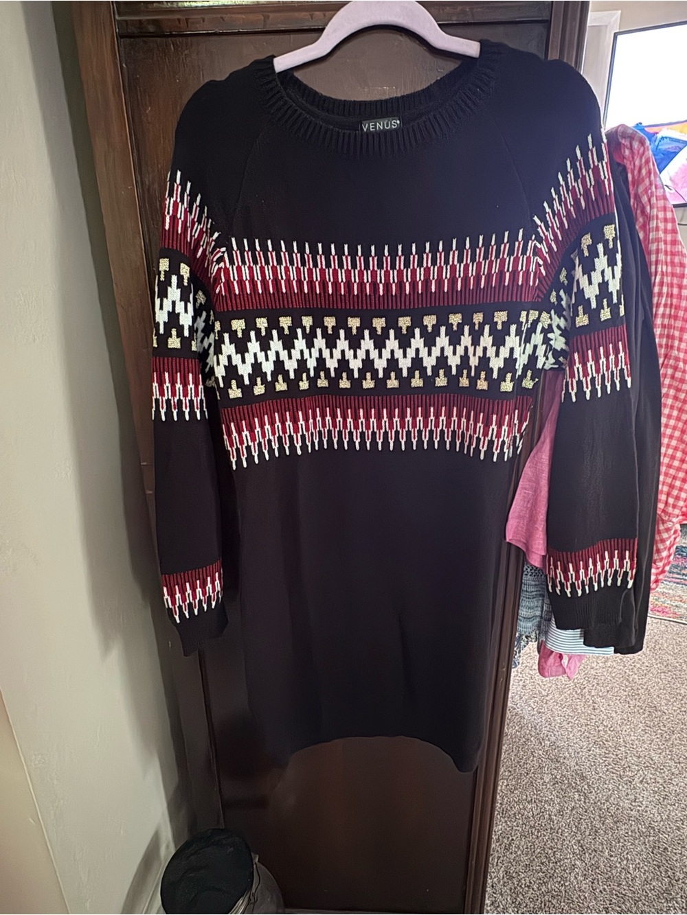 VENUS Black Knit Sweater with Ribbed Crew Neck